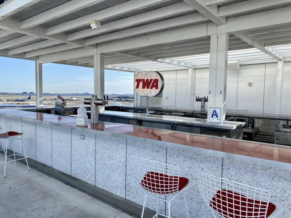 TWA호텔-TWA비행센터-TWA-미국호텔-호텔-에로사리넨-JFK공항