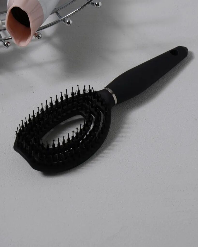 다이소-두피케어-가성비두피케어-탈모샴푸-헤어토닉-지성두피-건성두피-두피케어제품-다이소두피케어추천-헤어브러시-헤어브러시추천-탈모예방-탈모관리제품-다이소두피케어