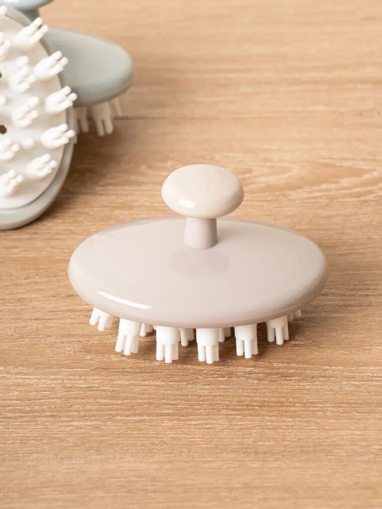 다이소-두피케어-가성비두피케어-탈모샴푸-헤어토닉-지성두피-건성두피-두피케어제품-다이소두피케어추천-헤어브러시-헤어브러시추천-탈모예방-탈모관리제품-다이소두피케어